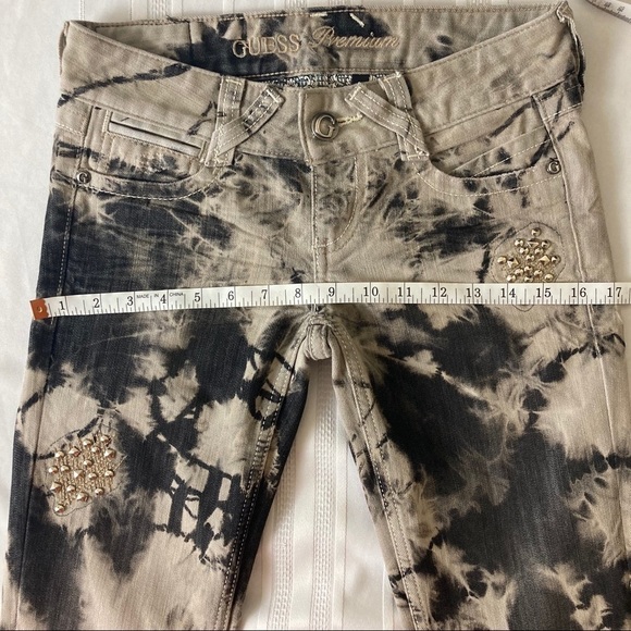 Good Treasures Custom Guess Daredevil (7” rise) Bootcut Stretch Jeans | Size 24" - Picture 9 of 16